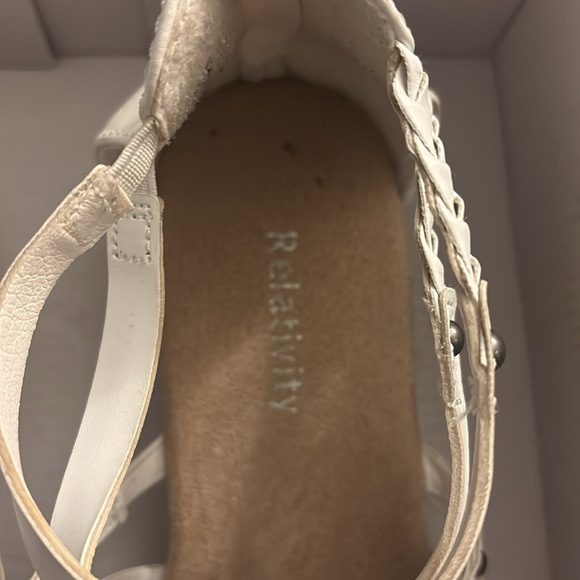 Relativity White Sandals - Picture 3 of 11